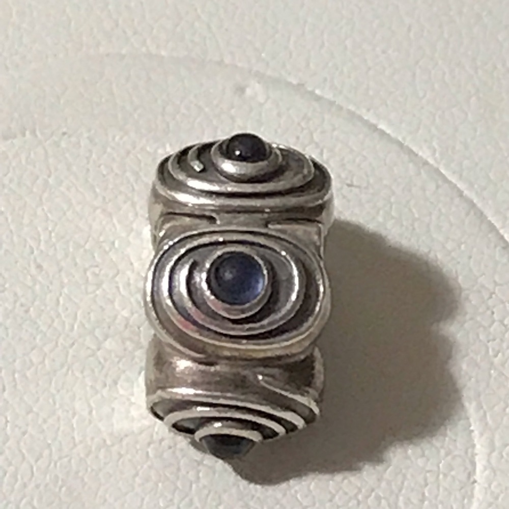 Pandora clip